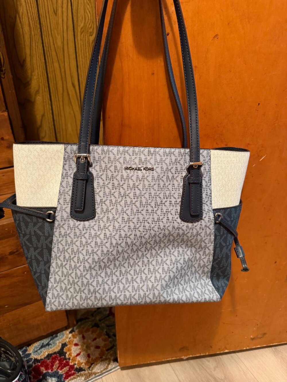 Michael Kors Voyager Large Color-Block Signature Logo Tote Bag